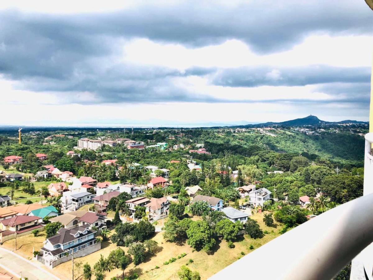 Evelyn'S Place With Overlooking Tagaytay City Exterior foto